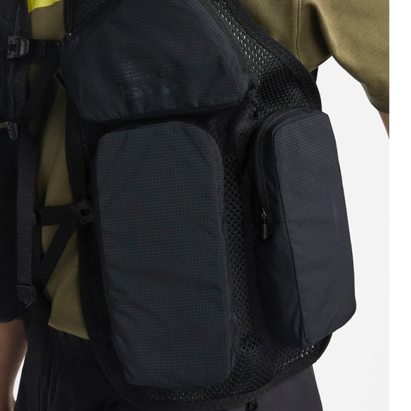 Nike ISPA vest - Picture 5 of 7